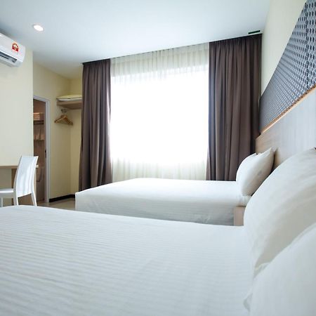 118 Hotel Macalister Джорджтаун Экстерьер фото